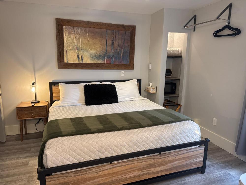 King Suite interior