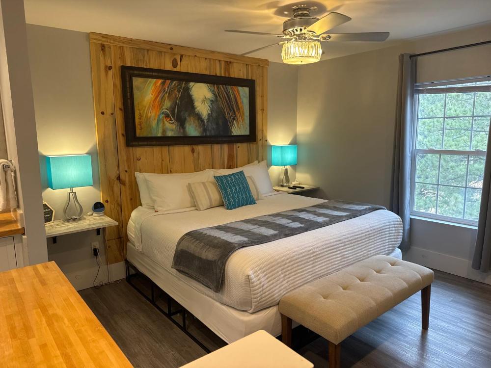 King Suite interior